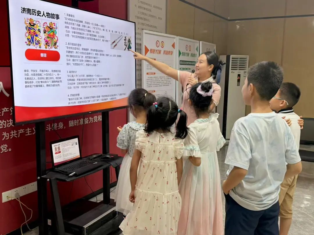 “小导游”讲济南故事3.jpg