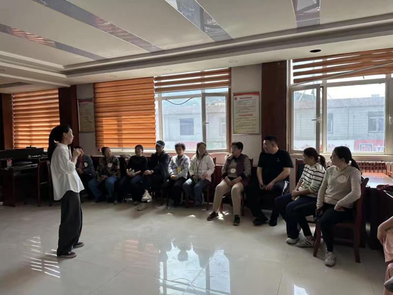 王官庄街道英华苑社区联合工会1.jpg