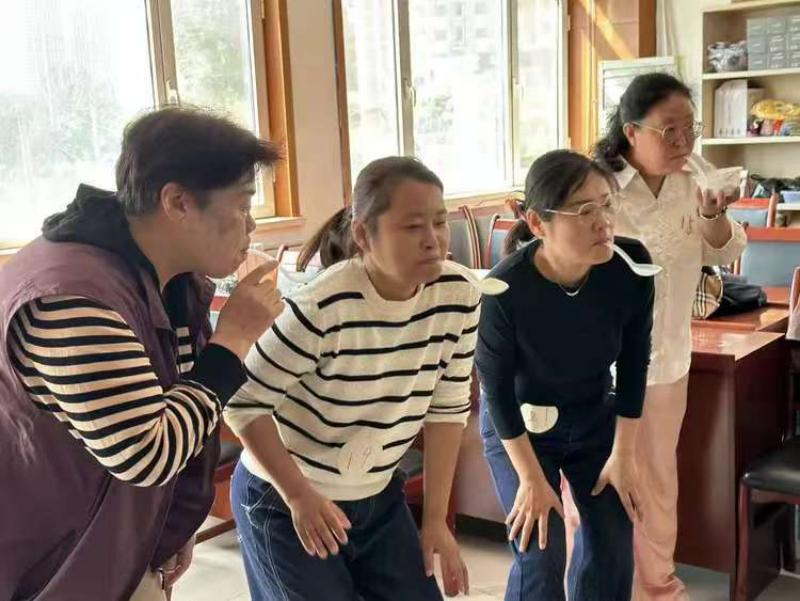 王官庄街道英华苑社区联合工会3.jpg
